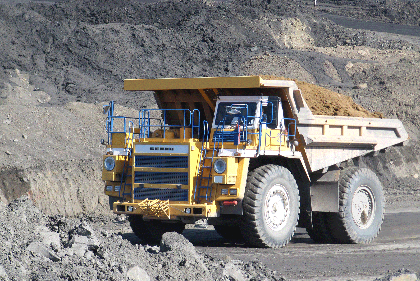 BelAZ 7557