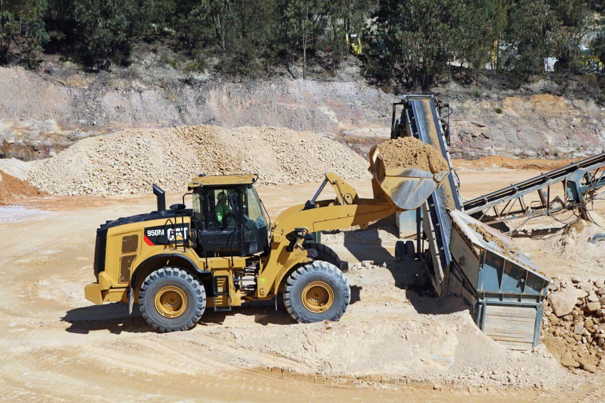 CAT 950M