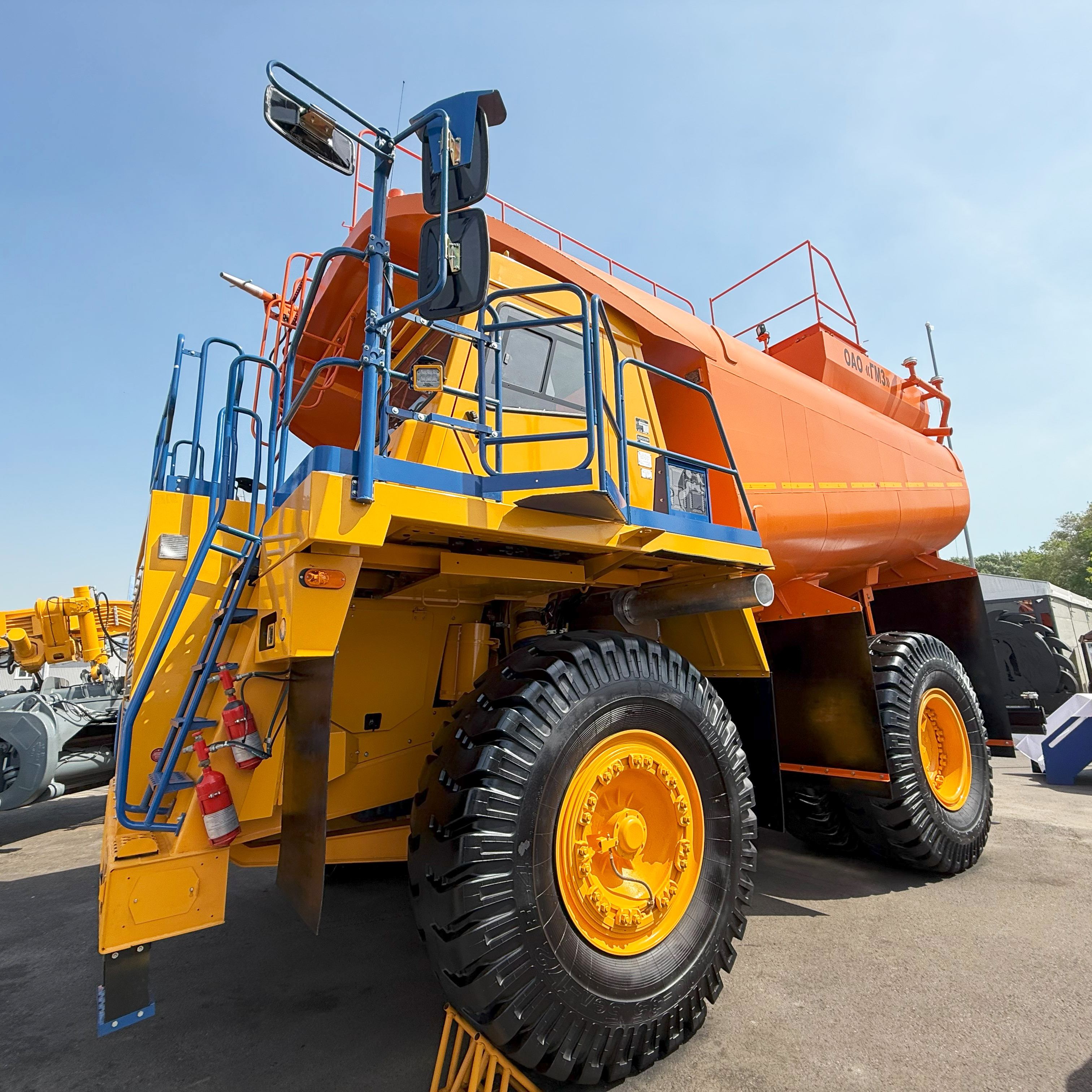 2-BelAZ-PSHK 7555