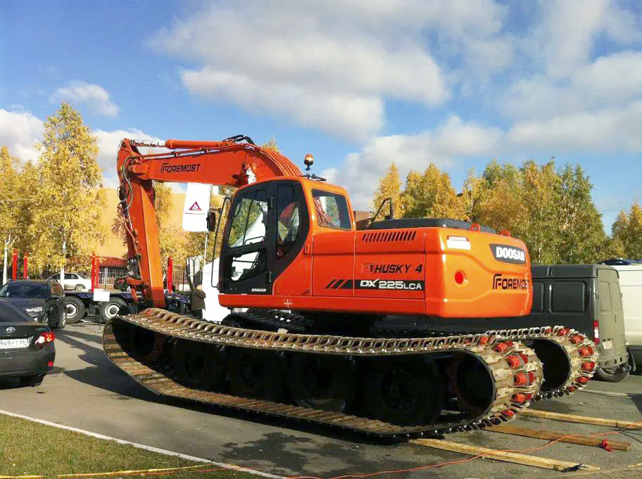 FOREMOST swamp excavator