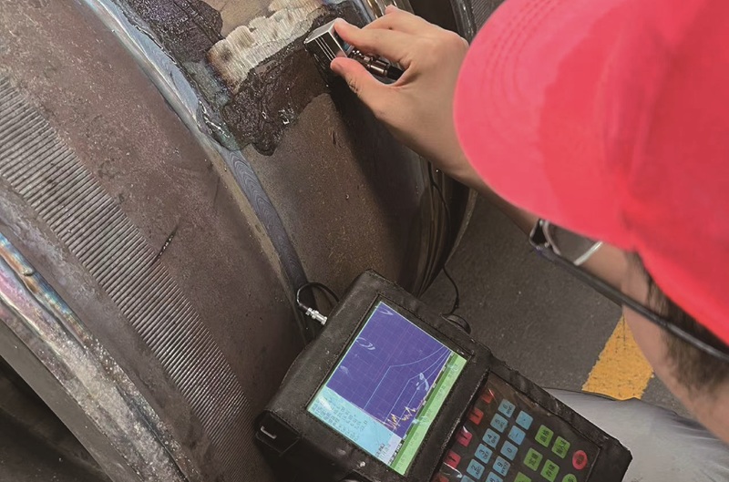 Non-destructive testing of product weld quality